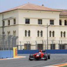 Timo Glock en una de las curvas del Valencia Street Circuit