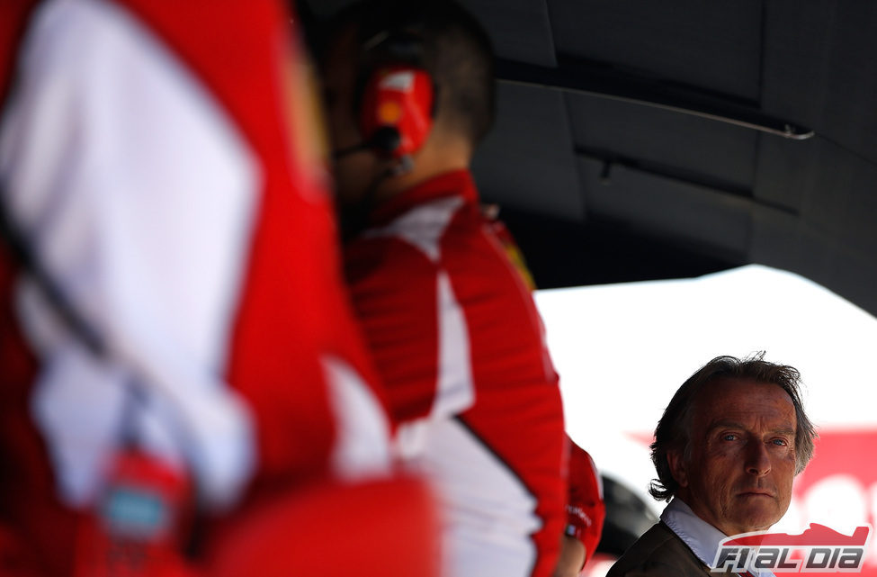 Luca di Montezemolo en Valencia, apoyando a Ferrari