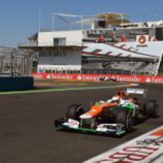 Paul di Resta exprime su VJM05 en la clasificación del GP de Europa