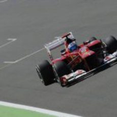 Fernando Alonso rueda en la clasificación del GP de Europa 2012