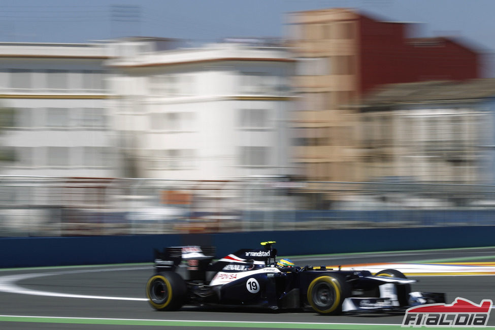 Bruno Senna con los blandos en Valencia