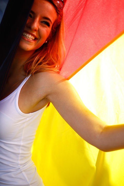 'Pit babe' del GP de Europa con la bandera de Alemania