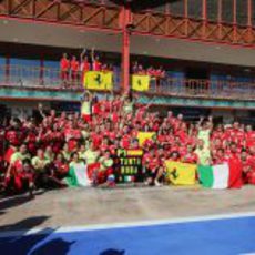 Ferrari celebra la victoria de Fernando Alonso en Valencia