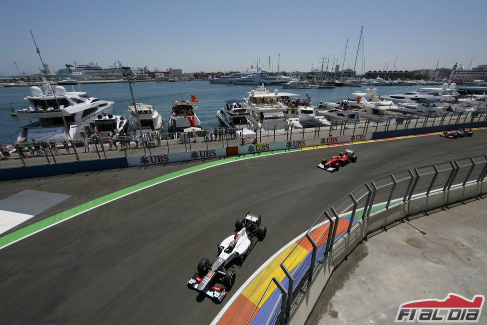 Kamui Kobayashi trata de recuperar posiciones en Valencia