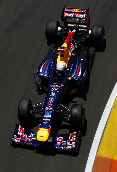 Sebastian Vettel antes de abandonar en Valencia 2012