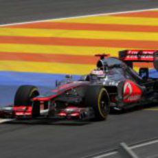 Jenson Button prueba el Valencia Street Circuit en los Libres 1