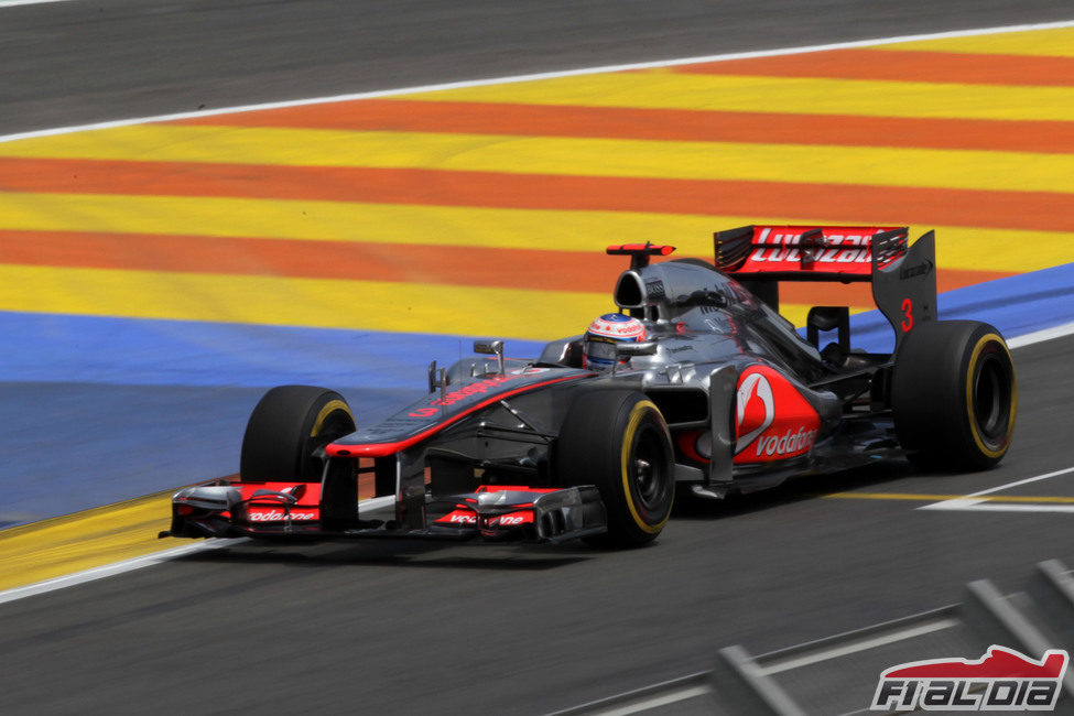 Jenson Button prueba el Valencia Street Circuit en los Libres 1