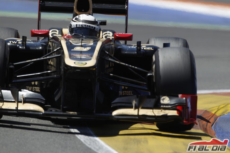 Kimi Räikkönen terminó segundo en Valencia