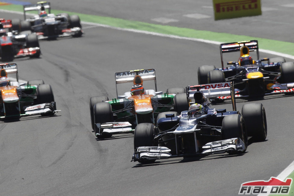 Pastor Maldonado lucha por posiciones en el GP de Europa