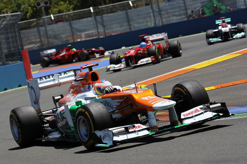 Paul di Resta rueda con blandos en la carrera de Valencia