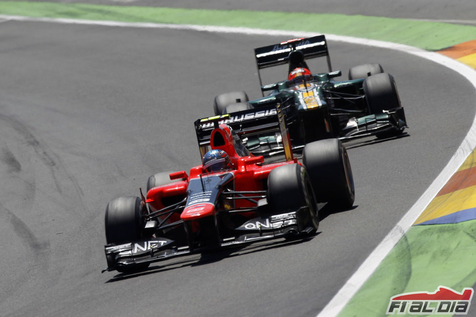 Charles Pic y Heikki Kovalainen en Valencia