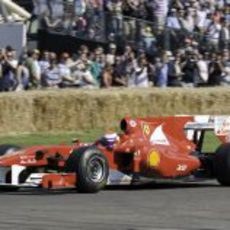 El Ferrari F10 en pista durante el Festival de la Velocidad de Goodwood