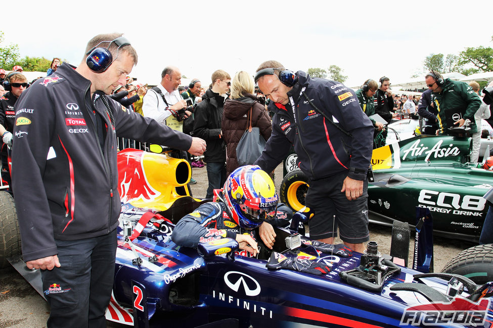 Mark Webber se sube al Red Bull en Goodwood
