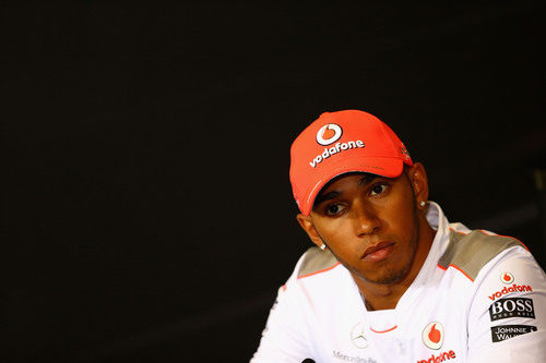 Lewis Hamilton en la rueda de prensa de la FIA del jueves en Silverstone