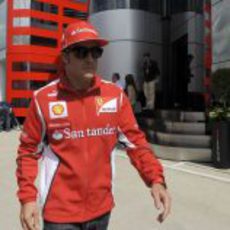 Fernando Alonso, a su llegada a Silverstone