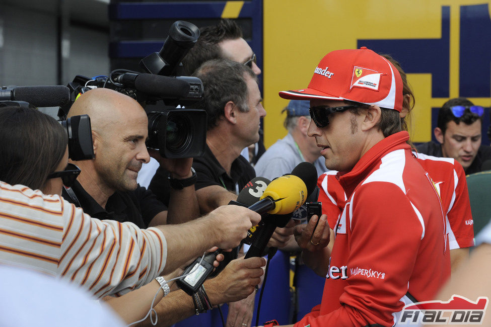 Antonio Lobato entrevista a Fernando Alonso