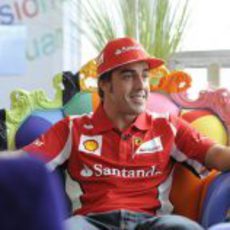 Fernando Alonso, completamente relajado