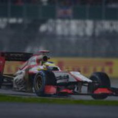 Pedro de la Rosa lucha con el F112 en Silverstone