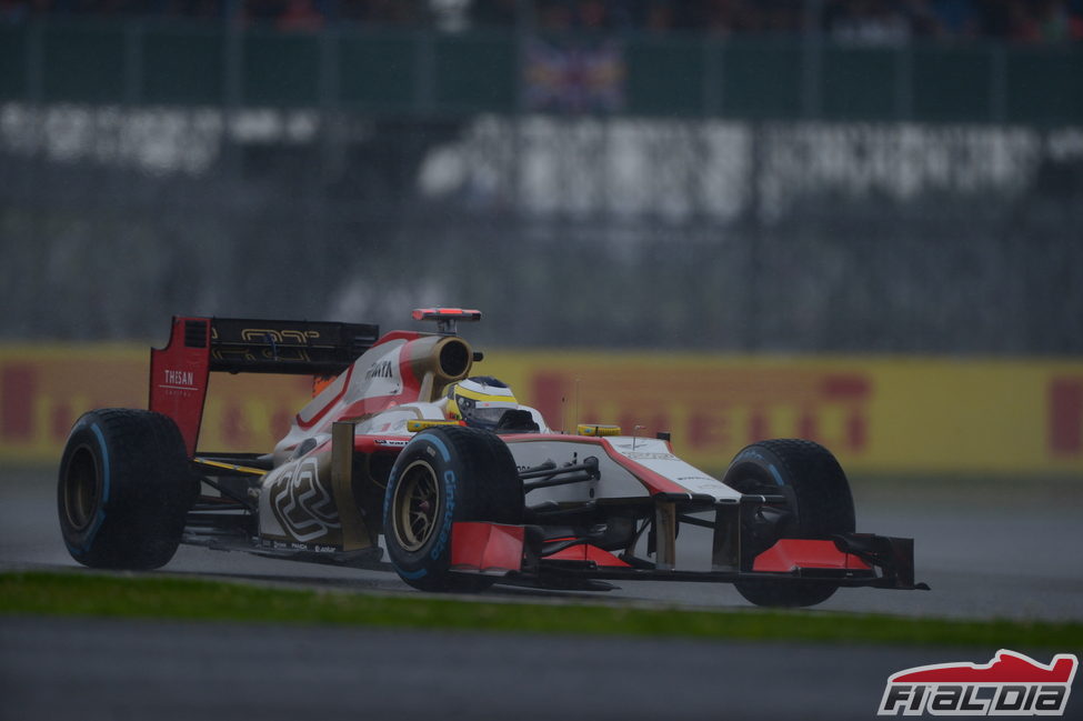 Pedro de la Rosa lucha con el F112 en Silverstone