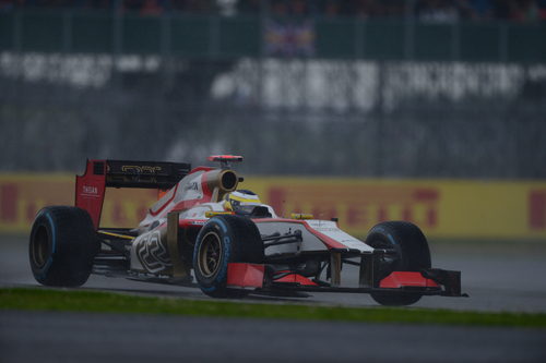 Pedro de la Rosa lucha con el F112 en Silverstone