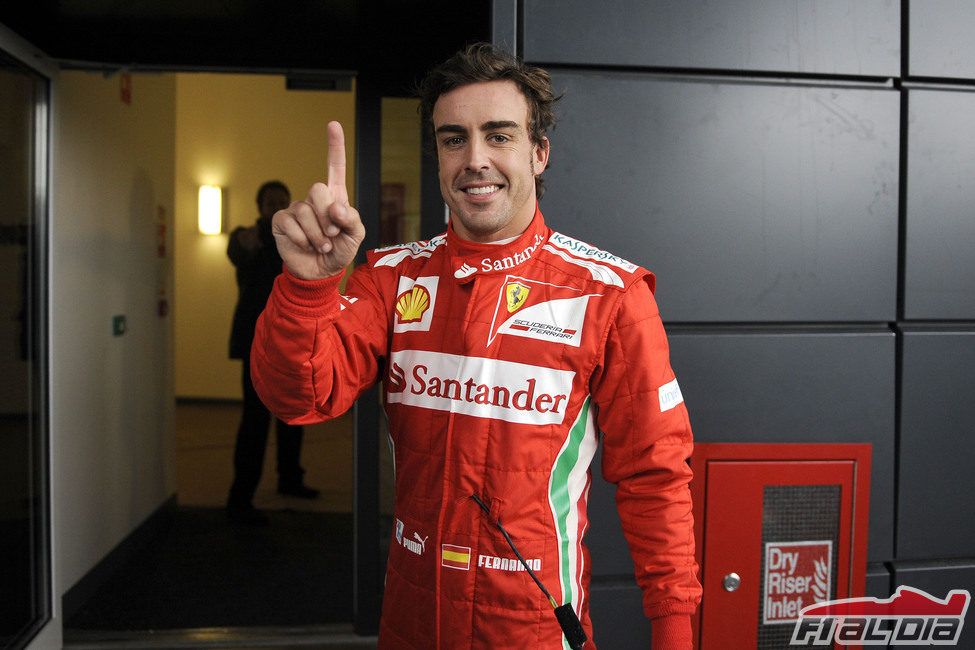 El dedo de Fernando Alonso en Silverstone 2012