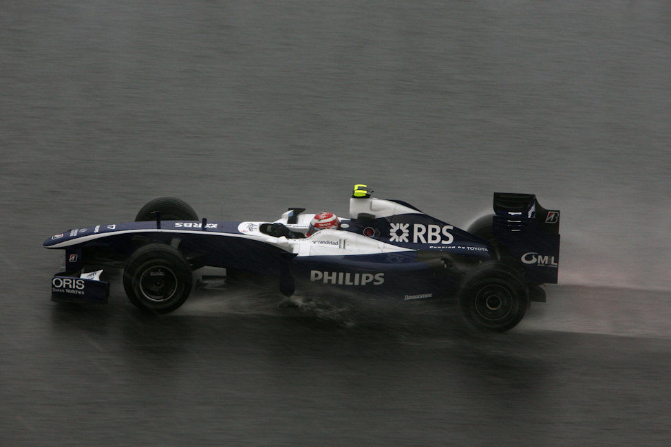 El Williams de Nakajima cruza un rio