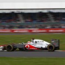 Jenson Button durante la clasificación del GP de Gran Bretaña 2012