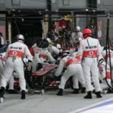 Jenson Button hace una parada en Silverstone