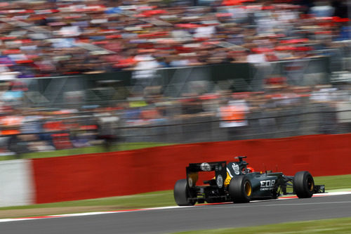 Heikki Kovalainen terminó decimoséptimo en Silverstone