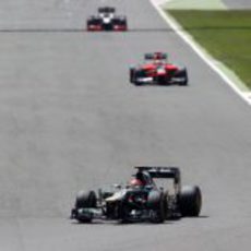 Heikki Kovalainen mantiene su posición delante de Marussia