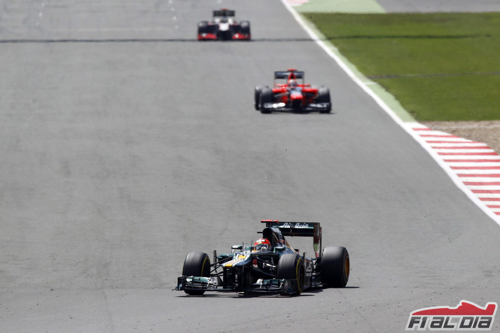 Heikki Kovalainen mantiene su posición delante de Marussia