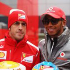 Alonso y Hamilton, juntos antes de la carrera