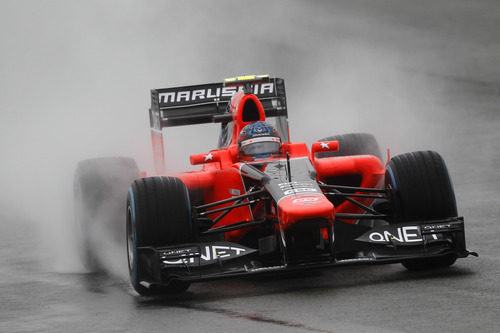 Charles Pic rueda en lluvia con su Marussia