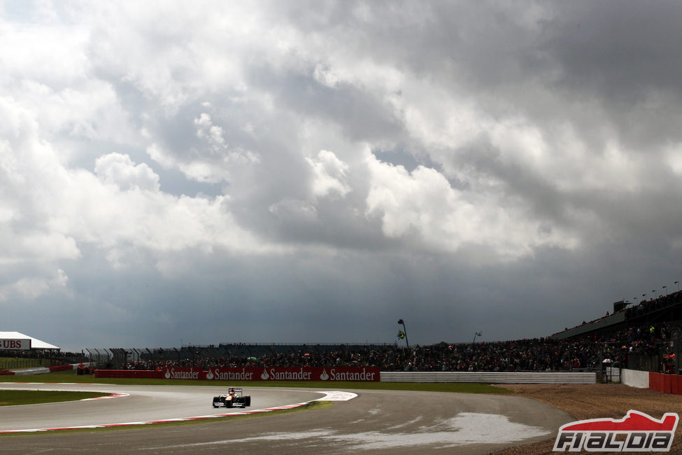 Cielo nublado en Silverstone