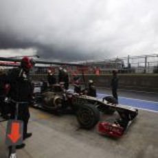 Cielo plomizo en Silverstone