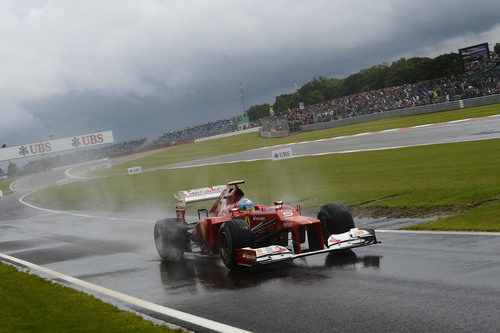 Fernando Alonso disputa la clasificación del GP de Gran Bretaña 2012