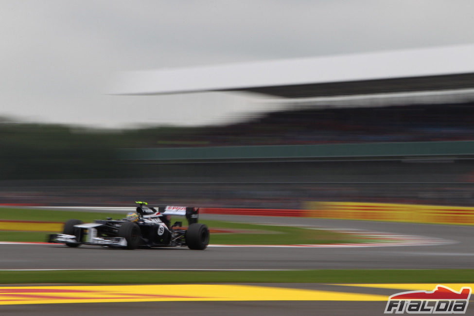 Bruno Senna vuela en la clasificación del GP de Gran Bretaña 2012