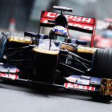 Daniel Ricciardo rueda con neumáticos de lluvia extrema 