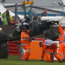 Accidente de Bruno Senna en los libres de Silverstone 2012