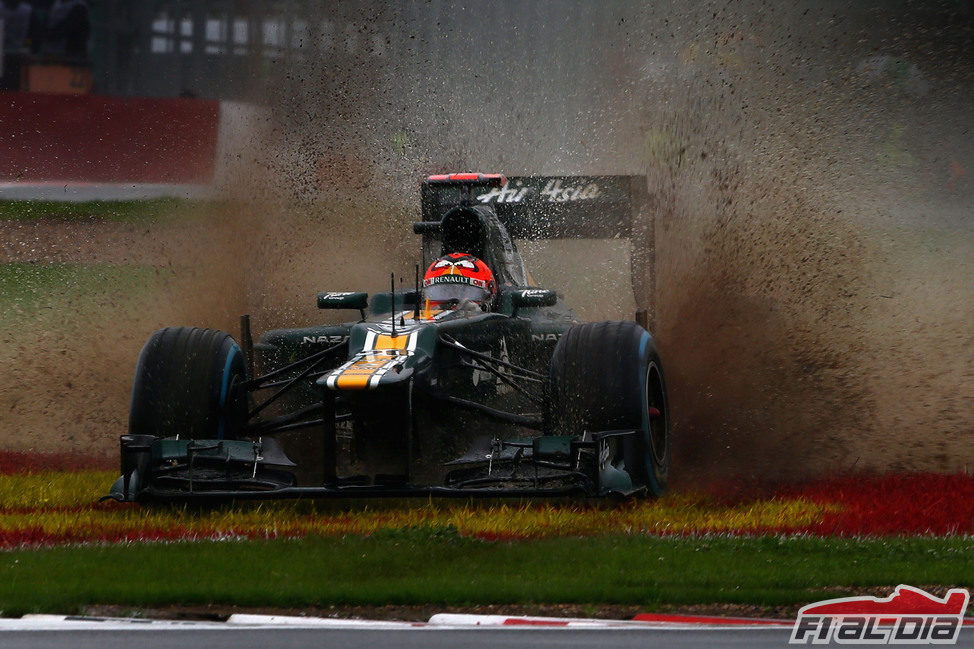 Salida de pista de Heikki Kovalainen en Silverstone