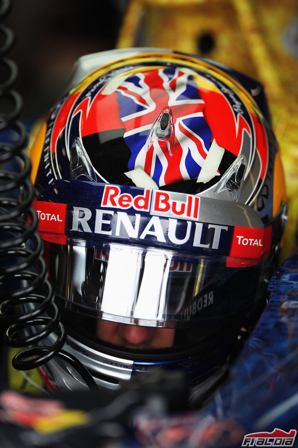 Casco especial de Vettel para el GP de Gran Bretaña 2012