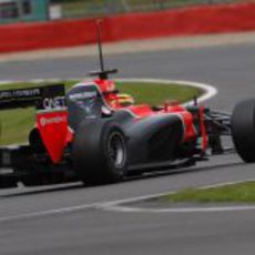 La renovada trasera del Marussia MR01