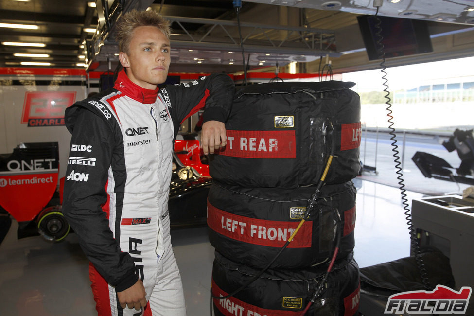 Max Chilton espera su oportunidad en el box de Marussia
