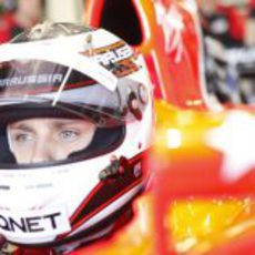 Max Chilton concentrado en el MR01