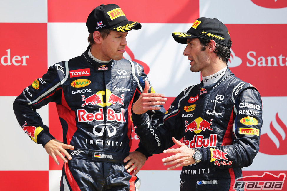 Vettel y Webber en el podio de Gran Bretaña 2012