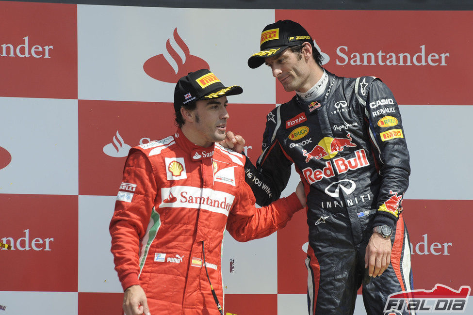 Alonso y Webber en el podio de Gran Bretaña 2012
