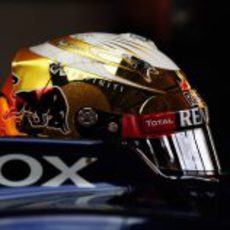 El nuevo casco dorado de Sebastian Vettel