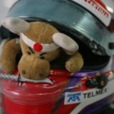 La mascota de Kamui Kobayashi