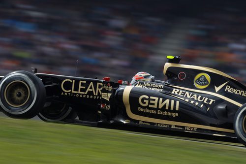 Romain Grosjean rueda con los medios en los Libres 3