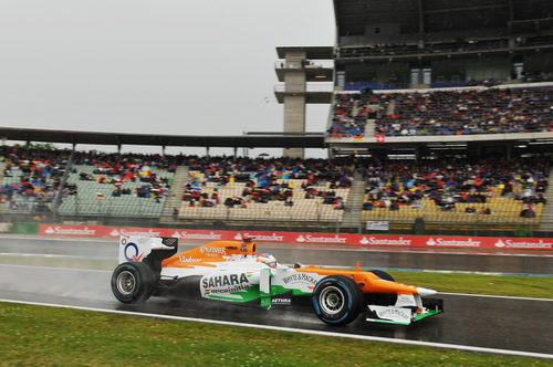 Paul di Resta marcó su mejor tiempo con neumáticos de lluvia extrema